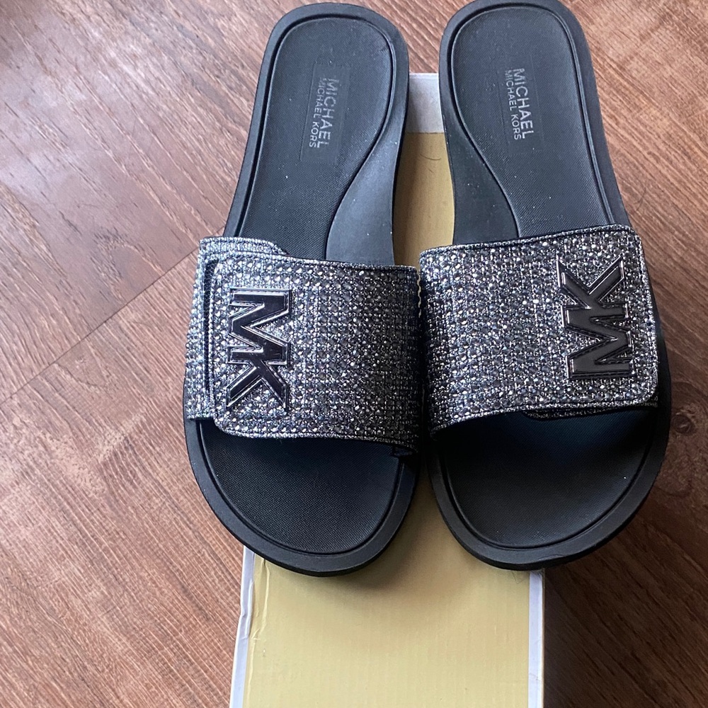 Michael Kors Silver  Crystal  Gliteer Hot Fix MK Logo Slides  Size 8